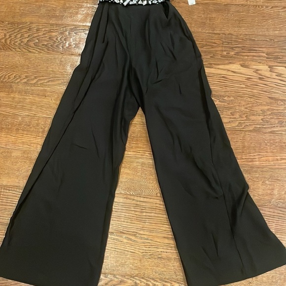 NWT BISOU BISOU Womens Black Wide Leg Jumpsuit Size 4 w Faux Gemstone Belt - Picture 6 of 11